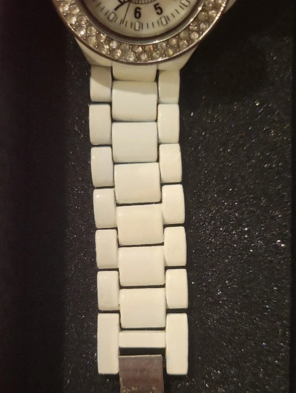 XOXO White Crystal-Accent Ceramic Link Watch
